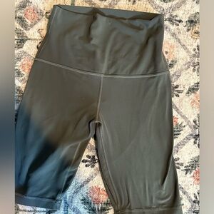 NWOT lululemon align 8 inch biker shorts green size 6. Never worn, just tried on